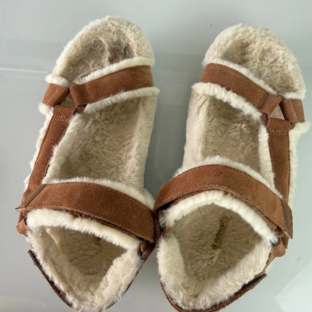 Vionic Viva Sandals Womens 6 Toffee Brown Suede Faux‎ Fur Strappy Orthotic 11298